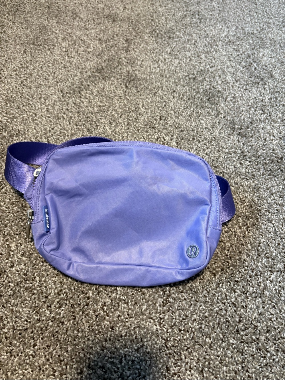 Lululemon Everywhere Belt Bag 2L Lavender